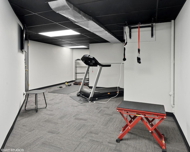 workout room featuring carpet