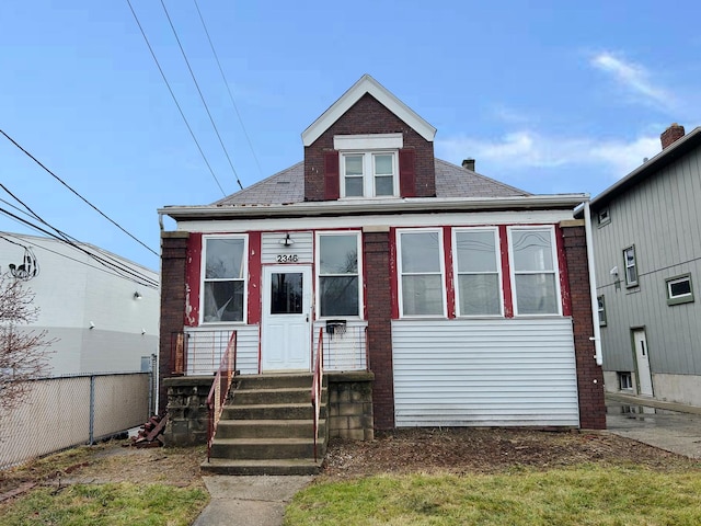 view of front of property