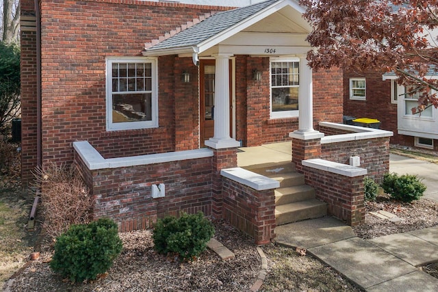 view of front facade featuring a porch