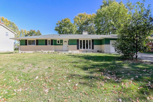 ranch-style house with a front lawn