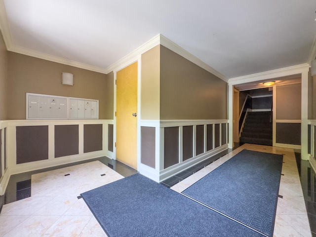 6750 N Greenview Ave Unit G, Chicago, IL 60626 - interior space with crown molding, mail area, and stairway