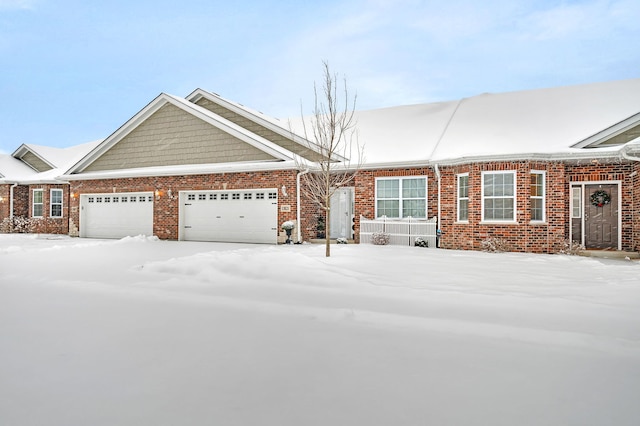 view of front facade featuring a garage