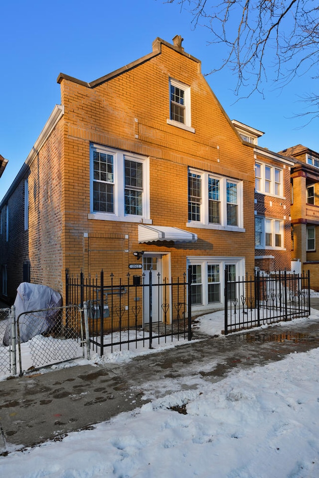 view of front of house