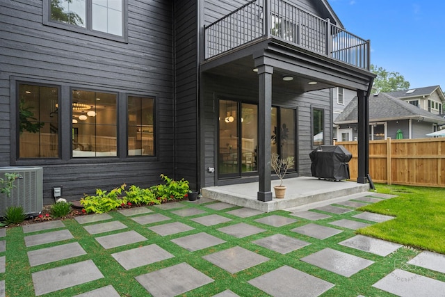 328 S Loomis St, Naperville, IL 60540 - patio / terrace with a grill and a patio