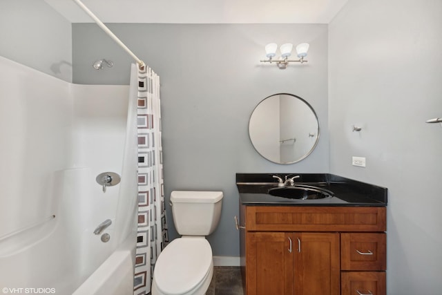 full bathroom featuring shower / bathtub combination with curtain, vanity, and toilet