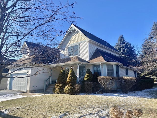 view of front of property featuring a garage