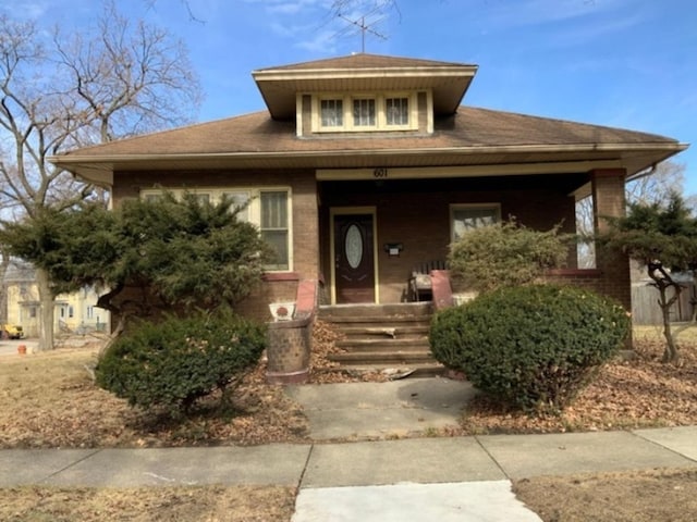 view of front of house featuring a porch