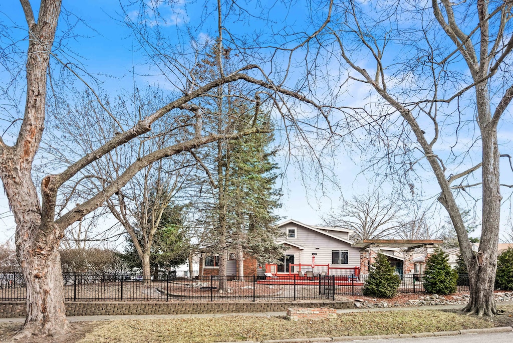 view of front of home