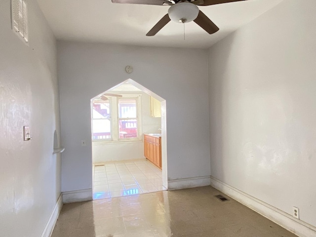 bonus room with ceiling fan