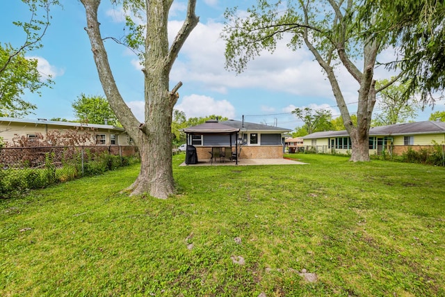 view of yard with a patio area