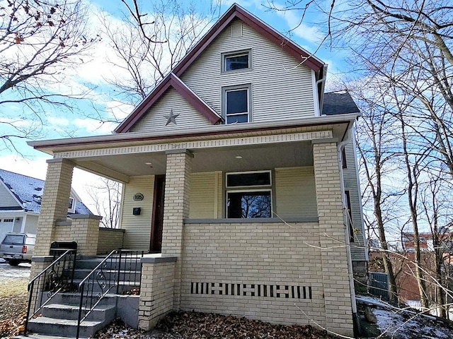 view of front of house with covered porch