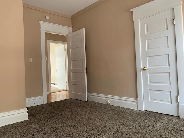 spare room with carpet flooring