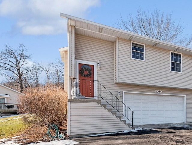 view of front of home featuring a garage