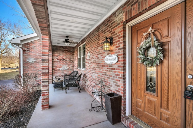 view of patio / terrace with ceiling fan and covered porch