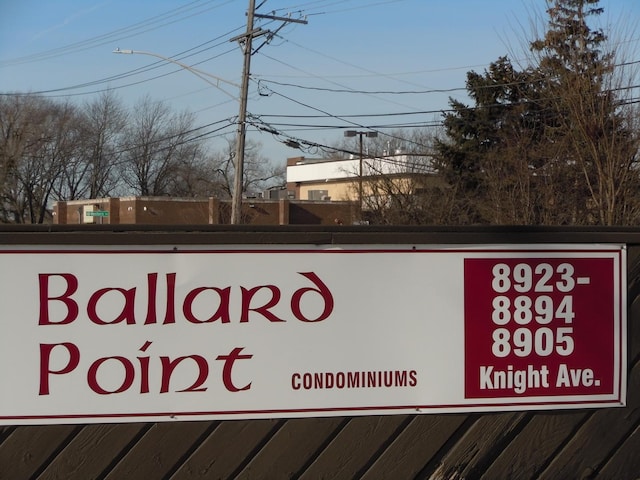 view of community / neighborhood sign