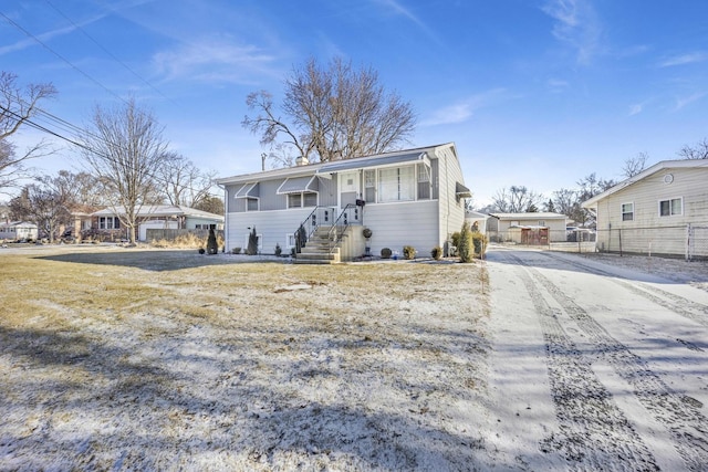 view of front of home