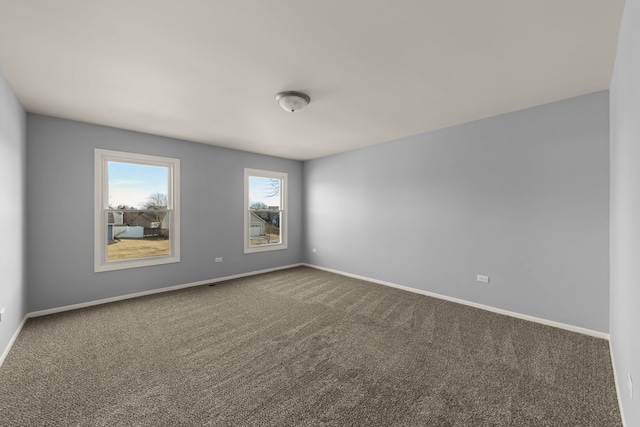 view of carpeted spare room