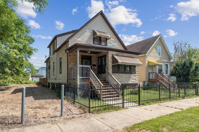 view of front of property