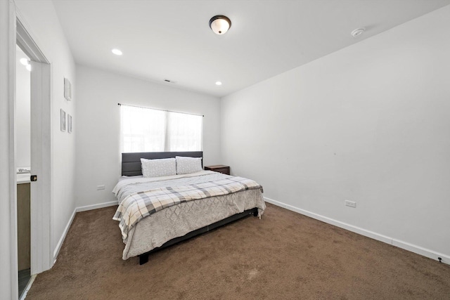 view of carpeted bedroom