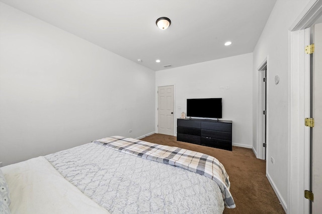 view of carpeted bedroom