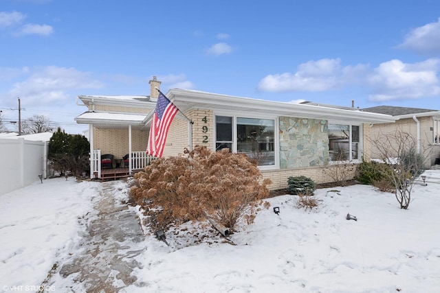 view of front of property