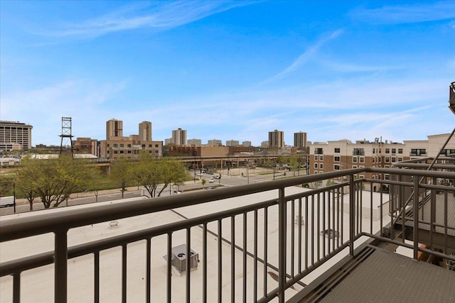 2545 S Dearborn St Unit 508, Chicago, IL 60616 - balcony featuring a view of city