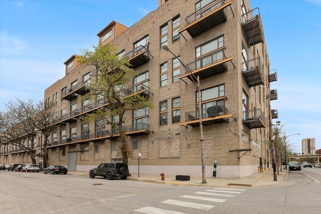 2545 S Dearborn St Unit 508, Chicago, IL 60616 - view of apartment building / complex
