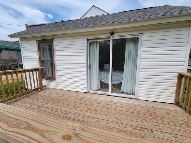 407 E Walnut St, Oglesby, IL 61348 - view of wooden deck