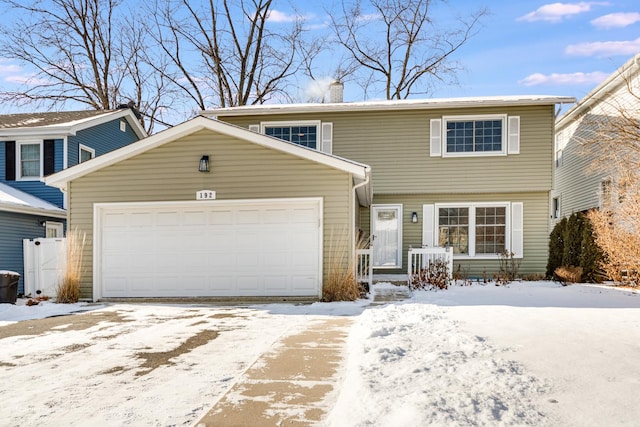 view of front property featuring a garage