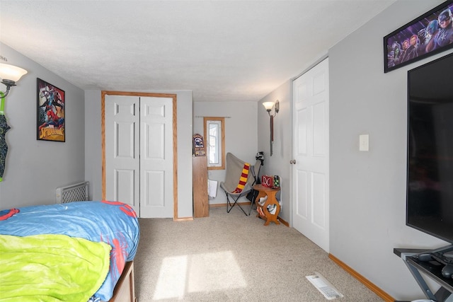 bedroom with carpet flooring