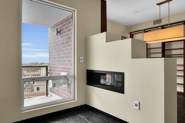 301 N Neil St Unit 808-809, Champaign, IL 61820 - detailed view of baseboards