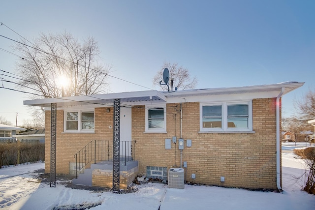 view of front of home featuring central AC