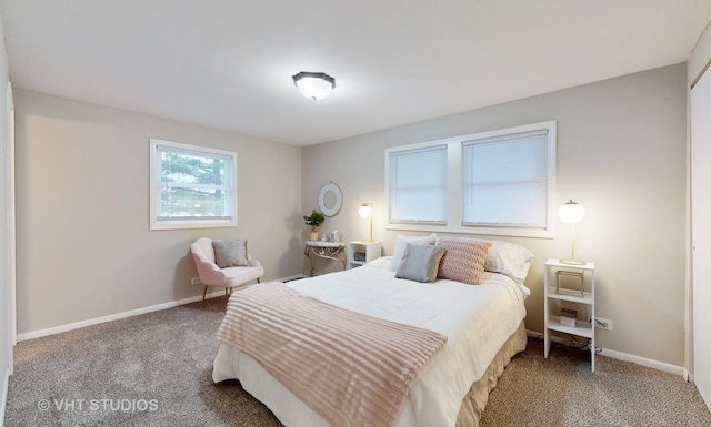 view of carpeted bedroom