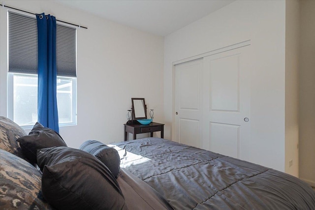 bedroom featuring a closet