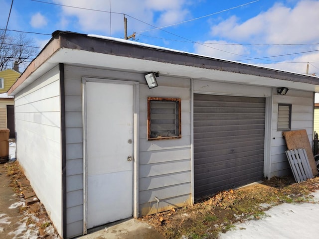 view of outbuilding