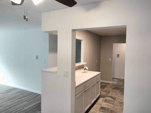 bathroom with ceiling fan