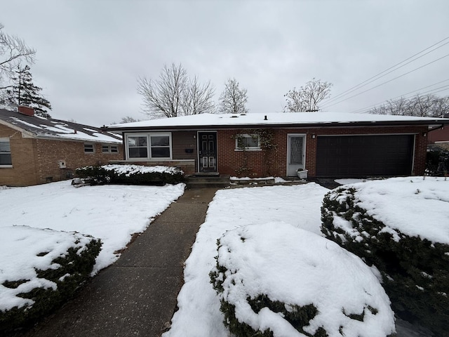 view of front facade with a garage