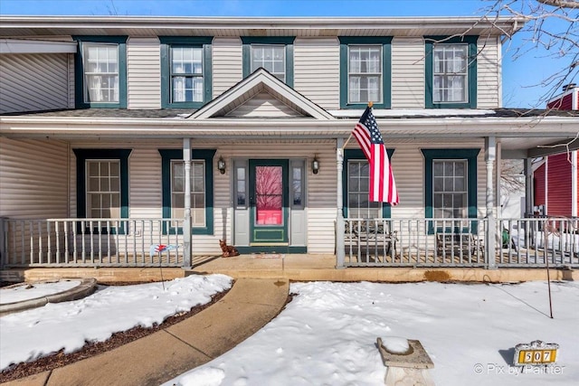 view of front of home featuring a porch