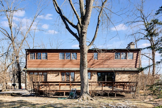 view of front facade featuring a deck