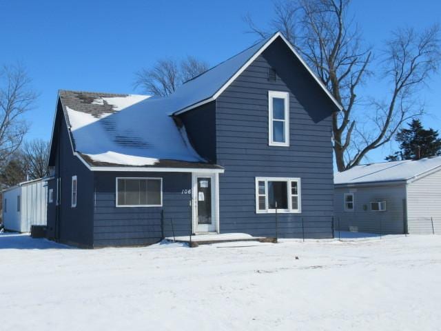 view of front of house