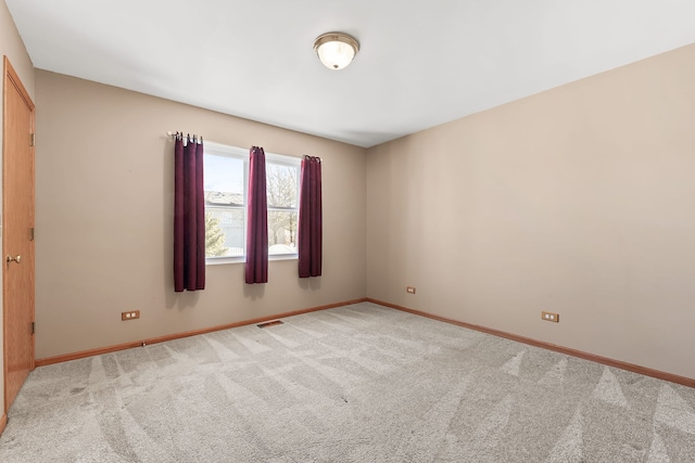 view of carpeted spare room