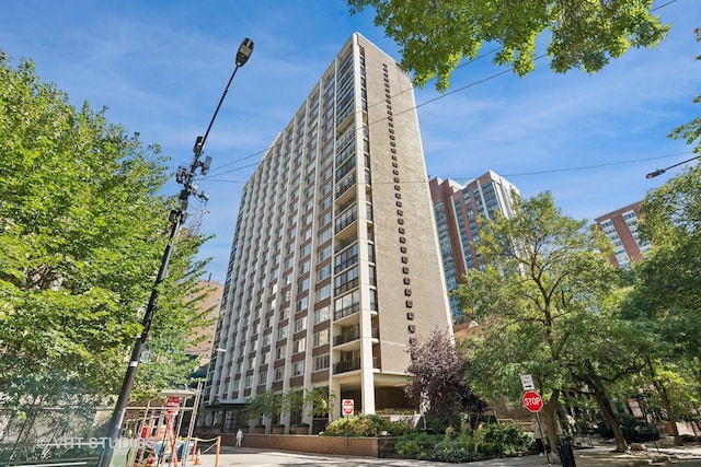 1 E Schiller St Unit Phw23, Chicago IL, 60610, 3 bedrooms, 3 baths condo for sale