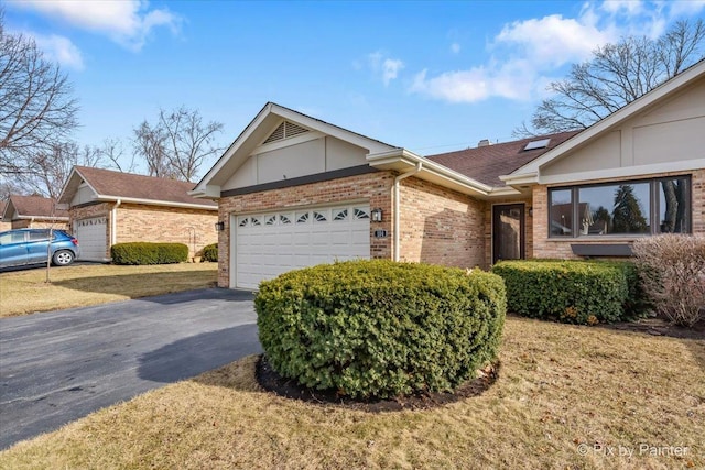 ranch-style house with a front yard