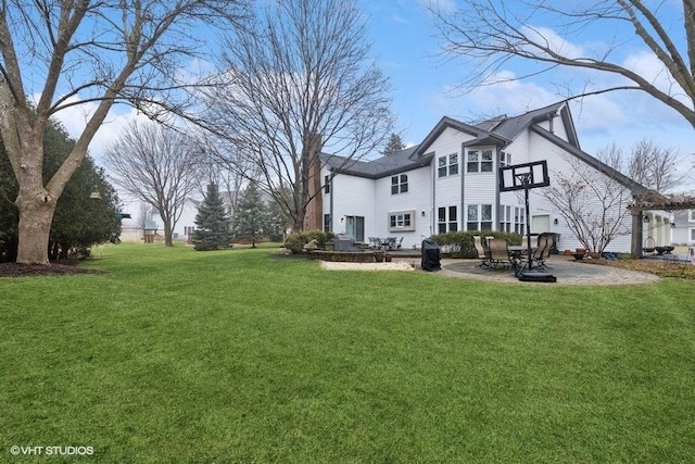 view of yard with a patio area