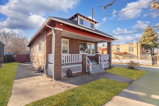 view of front of home featuring a porch