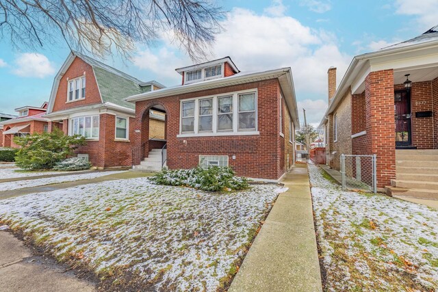 Listing photo 3 for 8631 S Loomis Blvd, Chicago IL 60620