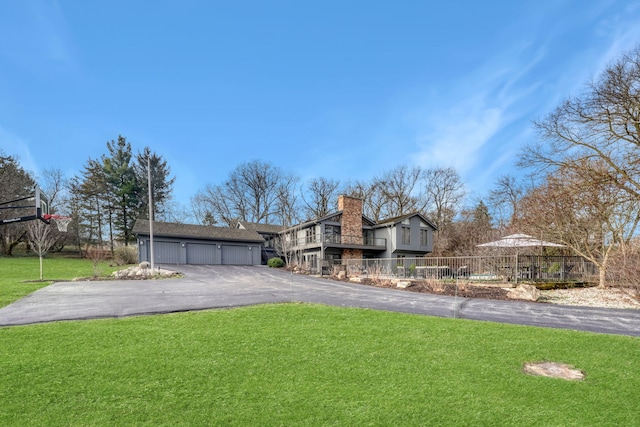 view of front of house with a front yard