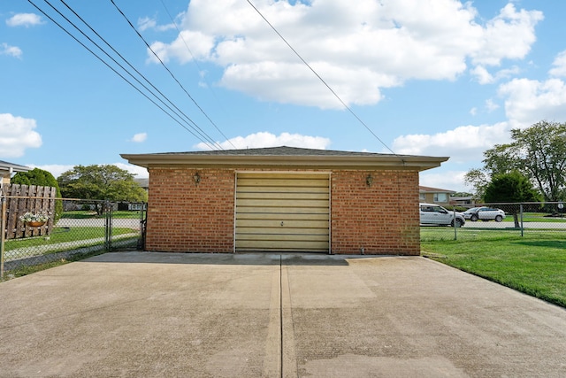 exterior space featuring a yard