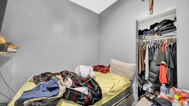 bedroom with a closet