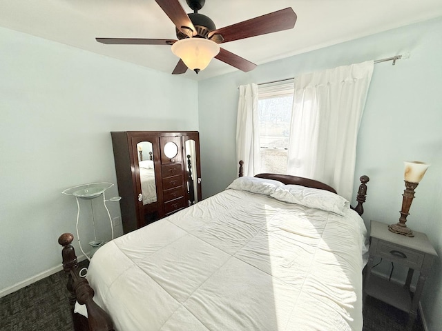 bedroom featuring ceiling fan